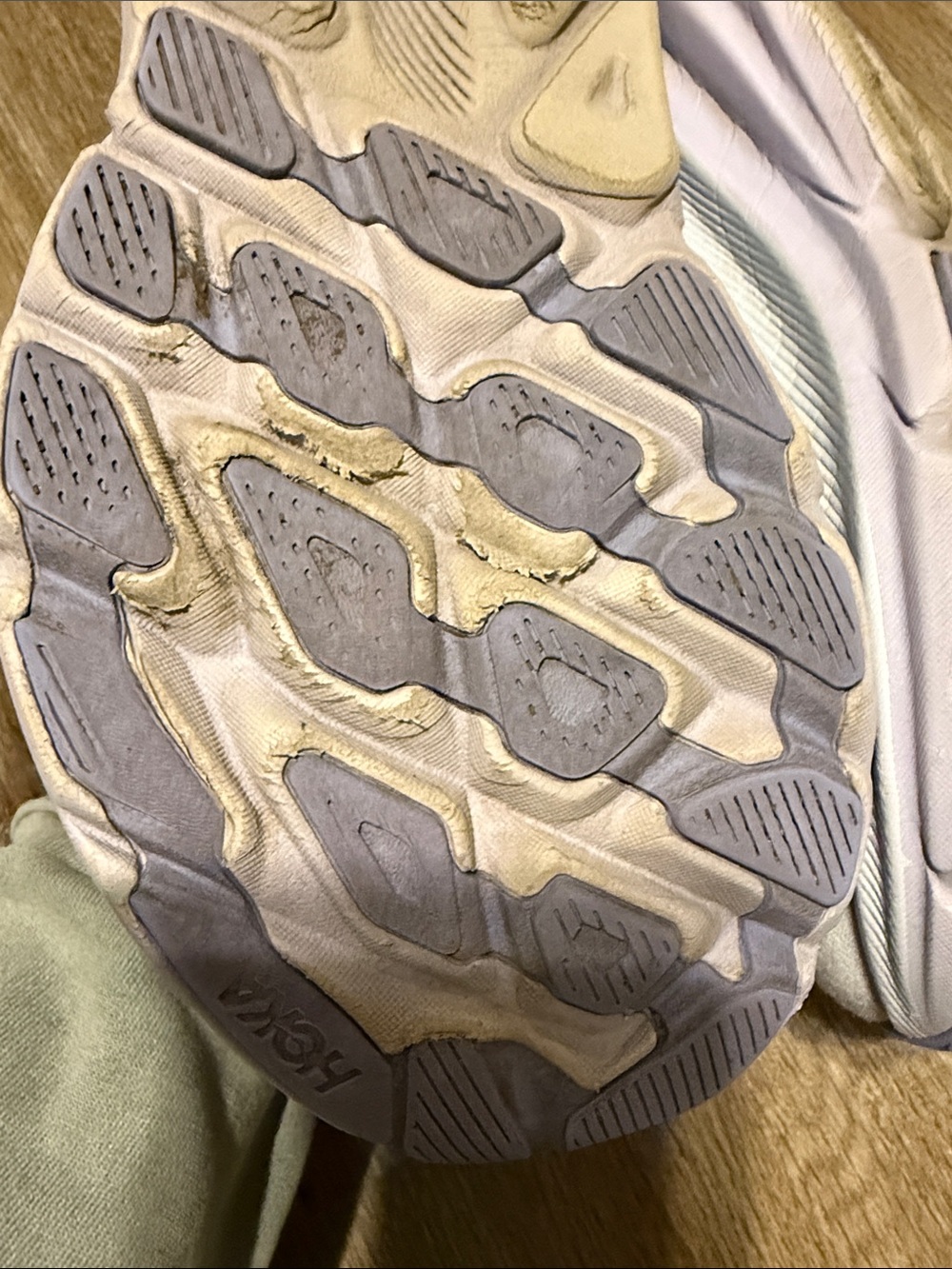 Hoka Clifton 9 Women's Light Lavender/Light Gray Running Sneakers - Picture 13 of 16